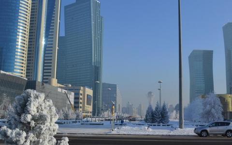 城市，哈萨克斯坦，冬天