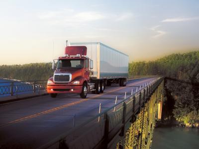 Freightliner，卡车，拖拉机，道路，货车，美国，桥，河