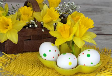 鲜花，krashenki，假期，篮子，鸡蛋，复活节