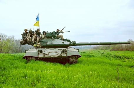 坦克，T-64B1M，盔甲，保护，士兵，乌克兰，勇士，爱国者，草，场