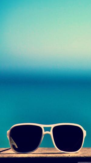 酷时髦太阳镜iPhone 6 Plus高清壁纸