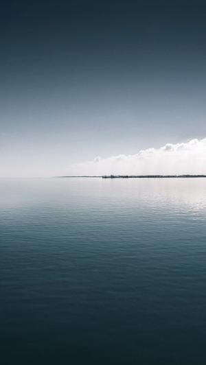 平静的海港地平线iPhone 5壁纸