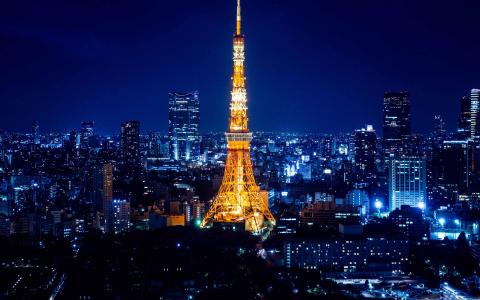 东京铁塔在晚上的Mac壁纸