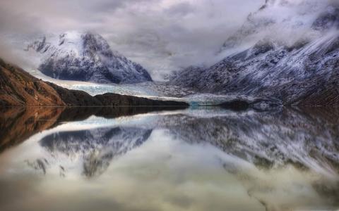 阿根廷冰川湖Mac壁纸