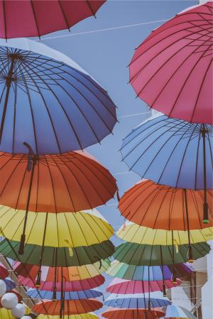 遮阳伞，颜色，颜色，彩虹，阳光明媚