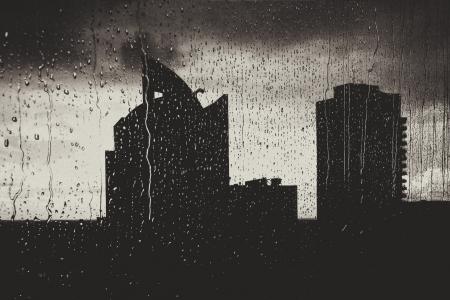 下雨，雨滴，窗口，湿，公寓，建筑，建筑，风暴，灰色，天空，云，剪影