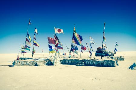 乌尤尼盐沼，玻利维亚，旗帜，suv，卡车，车辆
