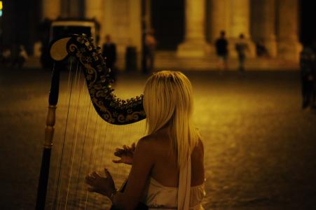 音乐家，音乐，竖琴，仪器，女孩，女子，金发，街头