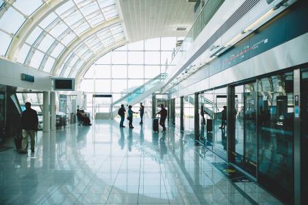机场，人，旅行，运输，旅行，窗口，行李，手提箱