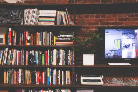 书籍，书架，杂志，阅读，办公室，砖，监视器，屏幕，电视