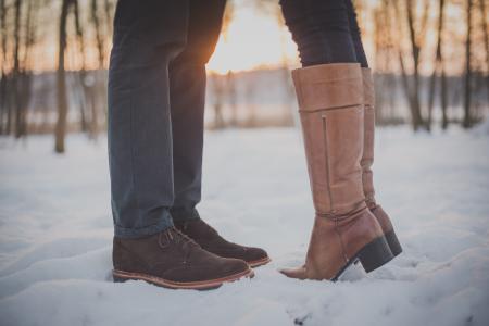 靴子，鞋，人，情侣，爱，浪漫，雪，冷，冬季，时尚，鞋，户外，性质