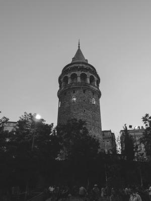 加拉塔塔，伊斯坦布尔，土耳其，建筑，人，黑色和白色