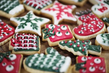 圣诞节，节日，圣诞节，圣诞节，圣诞节，圣诞节，圣诞节曲奇饼，糖霜，装饰，红色，绿色，糖饼干，12月