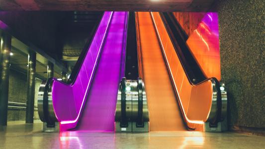 自动扶梯，楼梯，地铁，地铁，灯光，霓虹灯，奥斯陆，地下