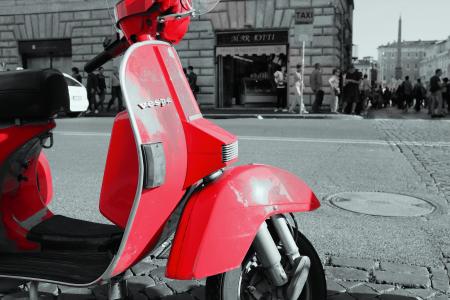 红色，大黄蜂，摩托车，轻便摩托车，街道，路，人行道，城市，城市