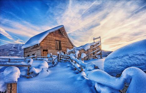 冬天，山，房子，篱笆，日落，雪，景观