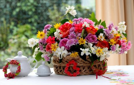 天竺葵，茉莉花，玫瑰，组成，花束，篮子，水壶