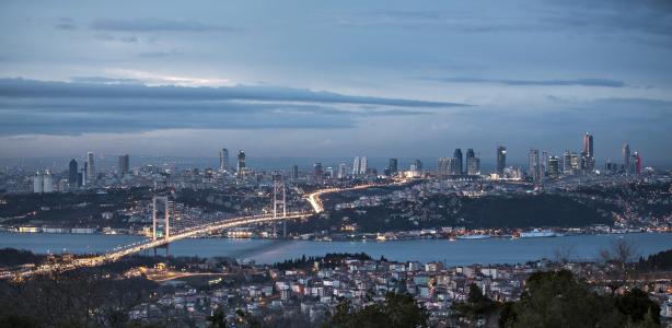 伊斯坦布尔，城市，马尔马拉海，夜，博斯普鲁斯海峡桥，土耳其