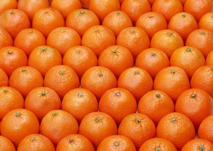 橘子，很多