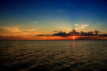 日落，云，庸医，海洋，斑点，佛罗里达州的布里瓦德