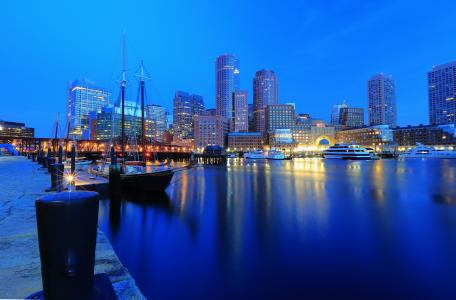 波士顿，波士顿，夜晚的城市，港口，码头，码头，游艇，建筑物