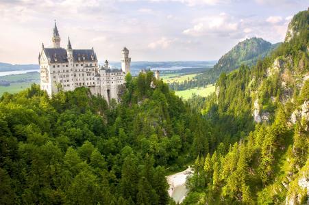 新天鹅堡，巴伐利亚，德国，新天鹅堡，巴伐利亚，德国，山，森林，全景，城堡