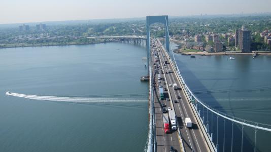 Throgs Neck Bridge，纽约市，East River，纽约，East River，桥梁，河流，汽车，全景