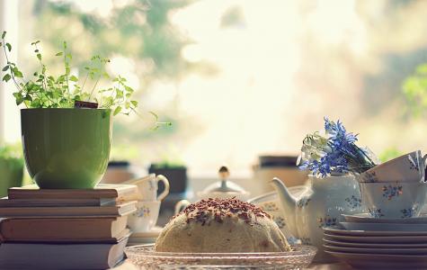 茶道，蛋糕，桌子，瓷器，鲜花