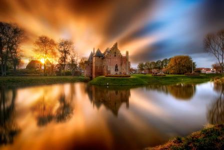 城堡Radboud，湖，反射，荷兰