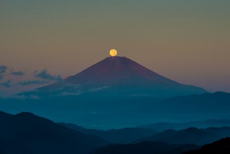 日本，富士，日本，火山，山，天空，云，日落，夜晚，月亮，自然，景观