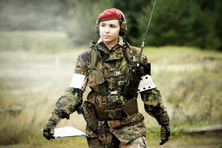 女孩，士兵，德国，女性，军事，德国，Bundeswehr，贝雷帽，信号员