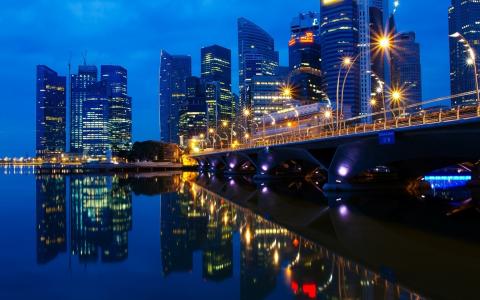 新加坡，晚上，河流，桥梁，摩天大楼。