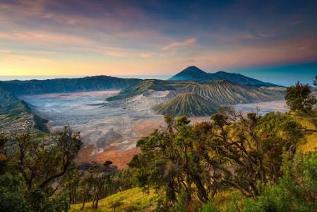 风景，山，陨石坑，天空，婆罗摩山，东爪哇，印度尼西亚
