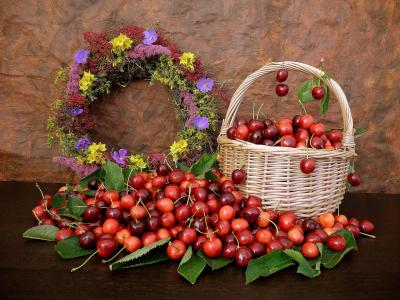樱桃，浆果，篮子，花圈，叶子，鲜花，静物