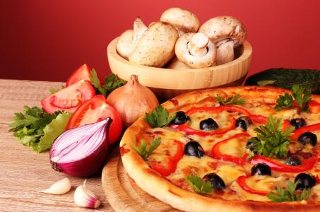 比萨，蘑菇，香菇，大蒜，欧芹，橄榄，辣椒粉，洋葱，西红柿，静物