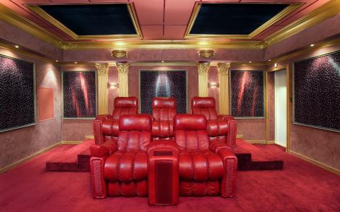电影院，红色扶手椅