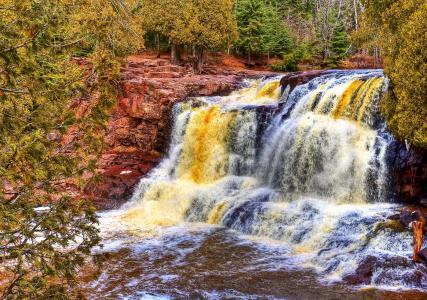 鹅莓河州立公园，明尼苏达州，河流，森林，岩石，瀑布