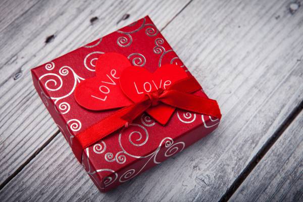 壁纸礼物,心,情人节,浪漫,爱,礼物,浪漫,爱,心脏