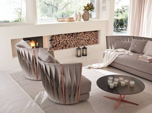 壁纸沙发,桌子,椅子,壁炉,室内
