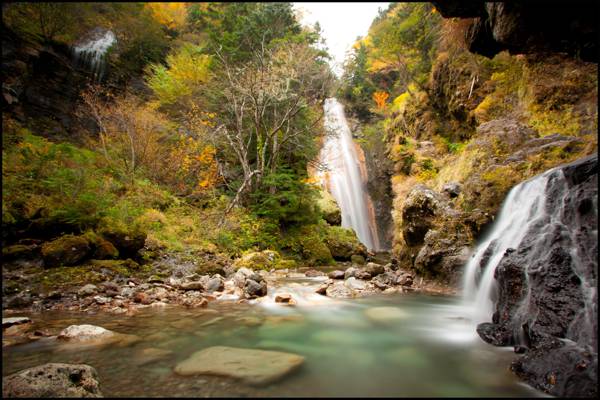 秋天,瀑布,树木,岩石,日本长野