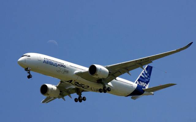 尾巴,翅膀,空客A350-900,天空,月牙,飞机