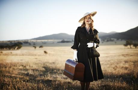 凯特·温斯莱特（Kate Winslet）,2015年最受欢迎明星,女演员,歌手,帽子,田野（水平）