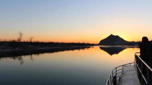 日落, 鸭绿江, 朝鲜