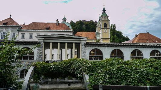 宫, 斯洛文尼亚, 博物馆, 建设