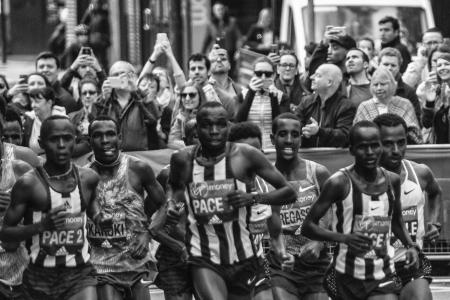 伦敦马拉松赛, 精英运动员, 肯尼亚赛跑者, 起搏器