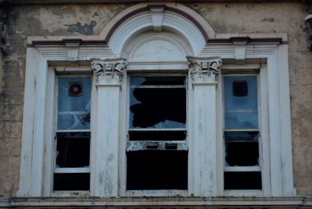 菱形, 残破的大厦, 人为破坏, 粉碎挡风玻璃