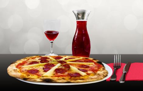 吃, 饮料, 餐厅, 比萨饼, 葡萄酒, 葡萄酒杯, 玻璃水瓶