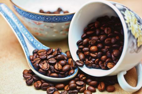咖啡, 咖啡豆, 粮食咖啡, 焙炒的咖啡, 各种各样的咖啡, 阿拉比卡, 八棱海棠