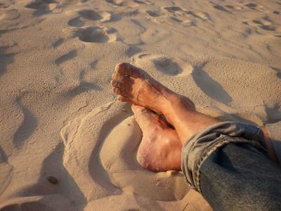 双脚, 海滩, 赤脚, 沙子, 弛豫, 假日, 海