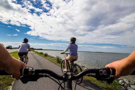 自行车车手, 骑马, 骑自行车, 娱乐, 阿萨蒂格岛国家海滨, 弗吉尼亚州, 美国